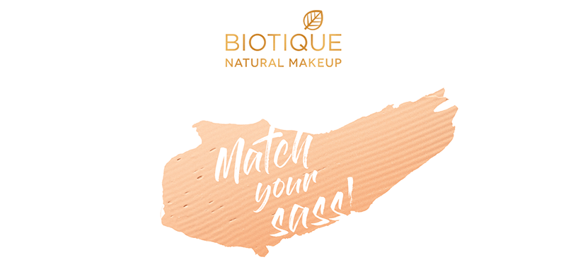 Biotique natural makeup diva satin smooth 3-in-1 compact makeup, creamy oatmeal, 9g A+ image
